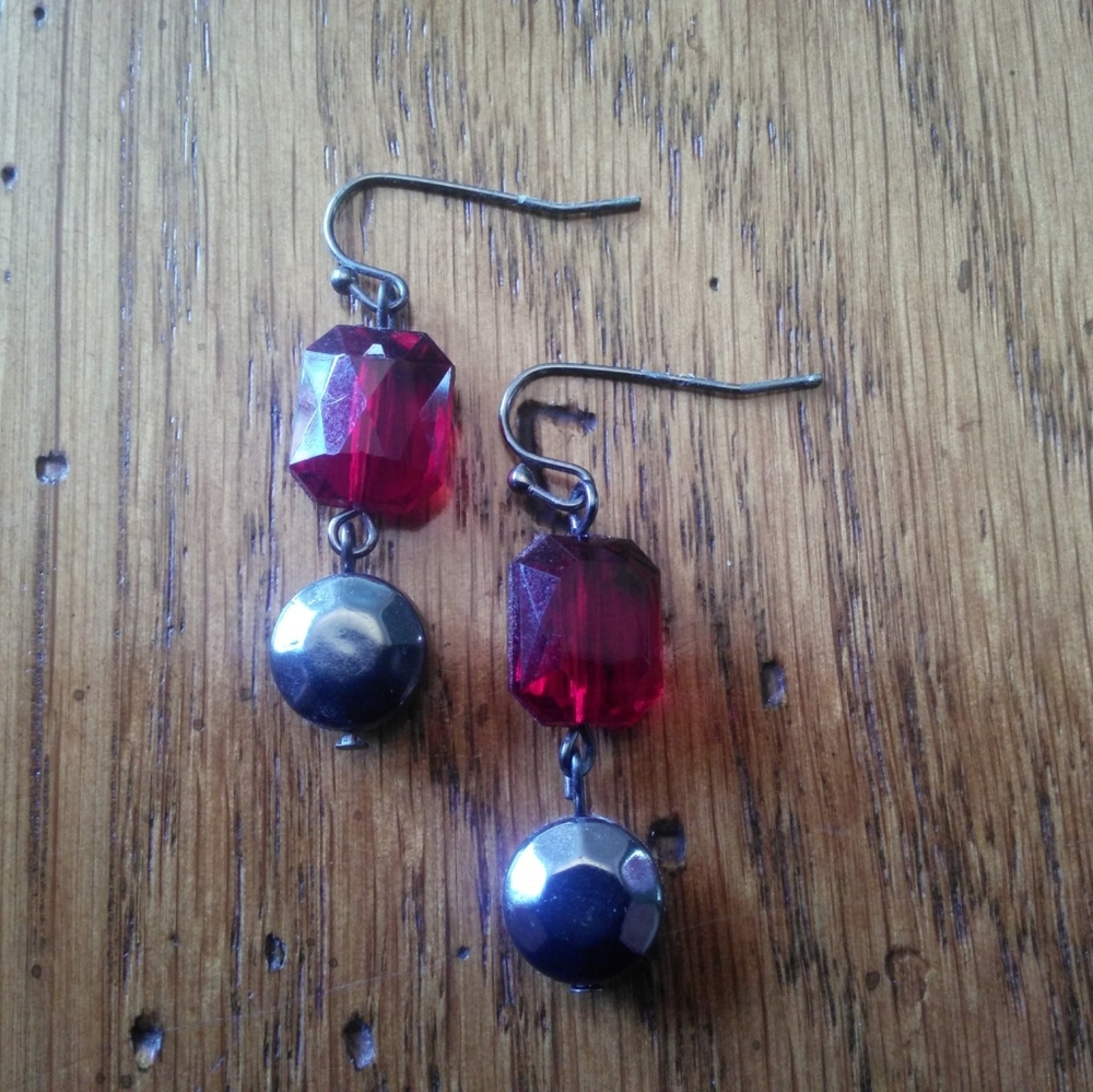 Earrings, wine and pewter color